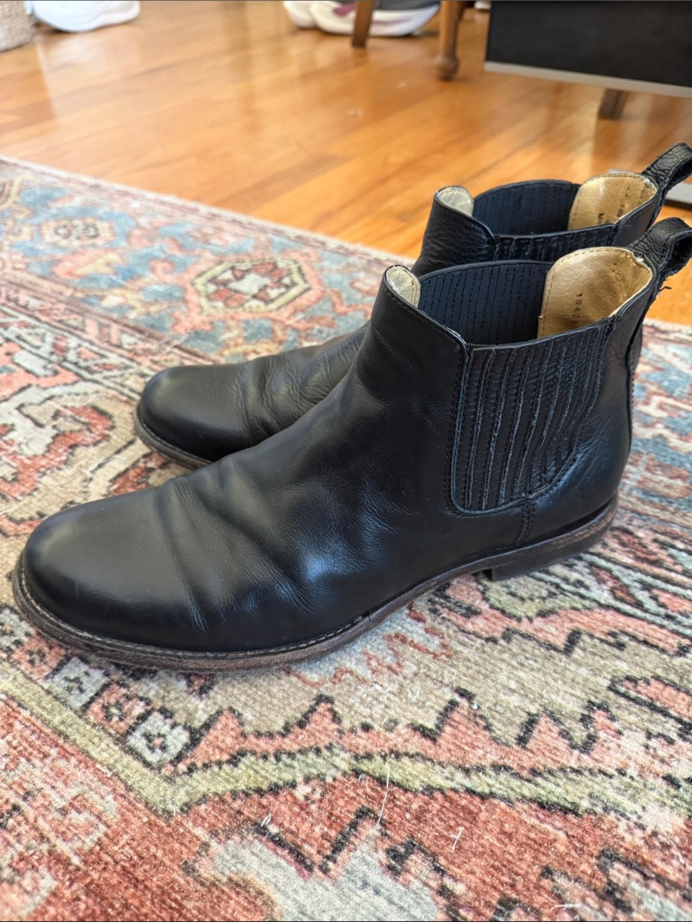 Frye Black Leather Men’s Chelsea Boots